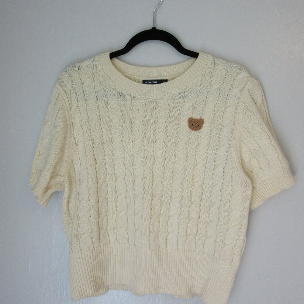 SHEIN Cream Color Short Sleeve Bear Applique Pullover 1X Stretch Sweater